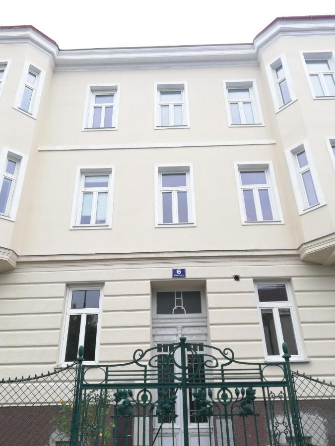 Central Living Apartments - Schoenbrunn ウィーン エクステリア 写真