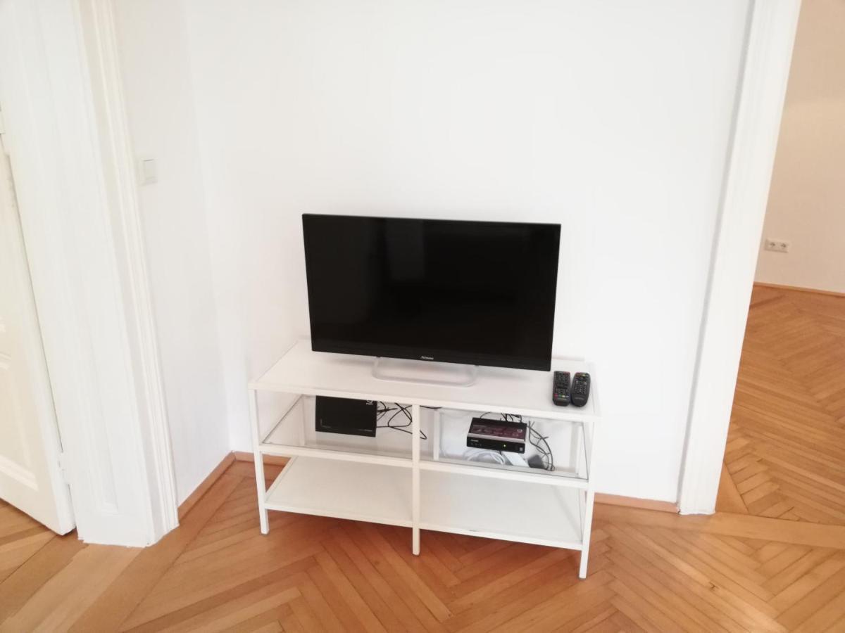 Central Living Apartments - Schoenbrunn ウィーン エクステリア 写真