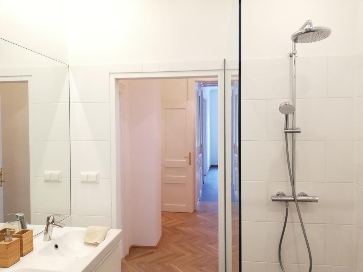 Central Living Apartments - Schoenbrunn ウィーン エクステリア 写真
