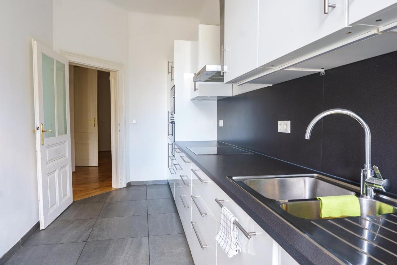 Central Living Apartments - Schoenbrunn ウィーン エクステリア 写真