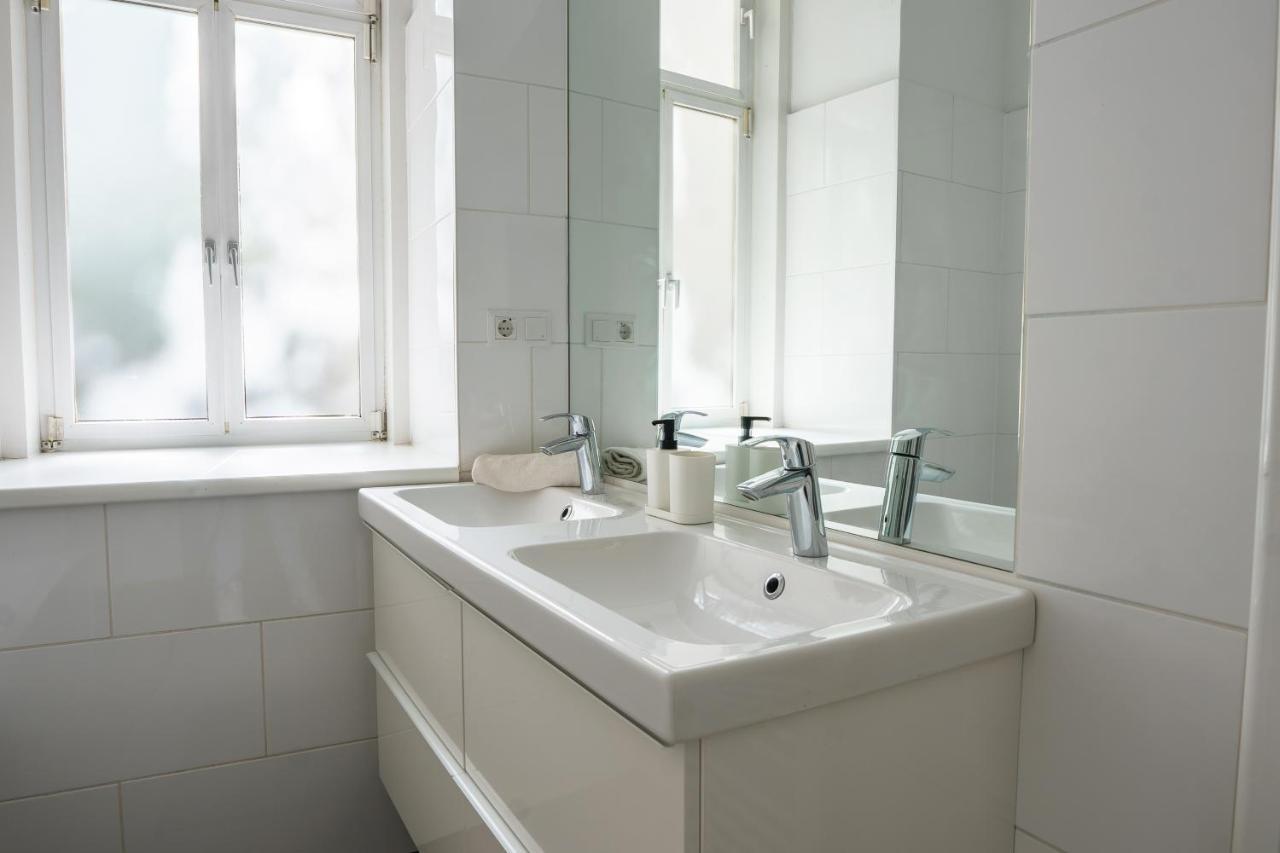 Central Living Apartments - Schoenbrunn ウィーン エクステリア 写真